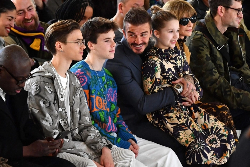 Harper seven beckham 13 tuổi được bố mẹ dồn sức lăng xê liệu có theo vết xe đổ của 3 anh trai - 7
