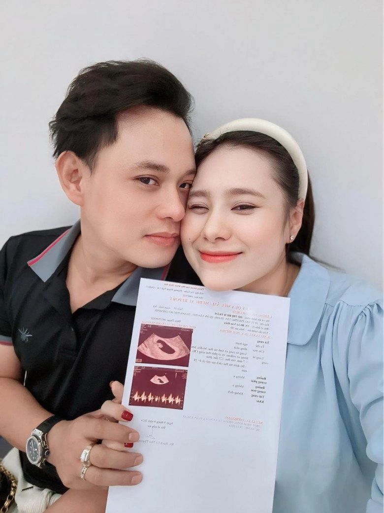 Hồ bích trâm hạ sinh tiểu công chúa chồng doanh nhân khóc khi con thứ 2 chào đời - 4
