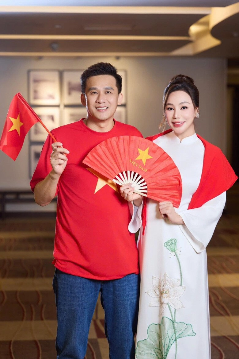 Hồ quỳnh hương ru con trong biệt thự riêng quý tử tuấn tú ngủ ngon trong lòng mẹ trông cực yêu - 7