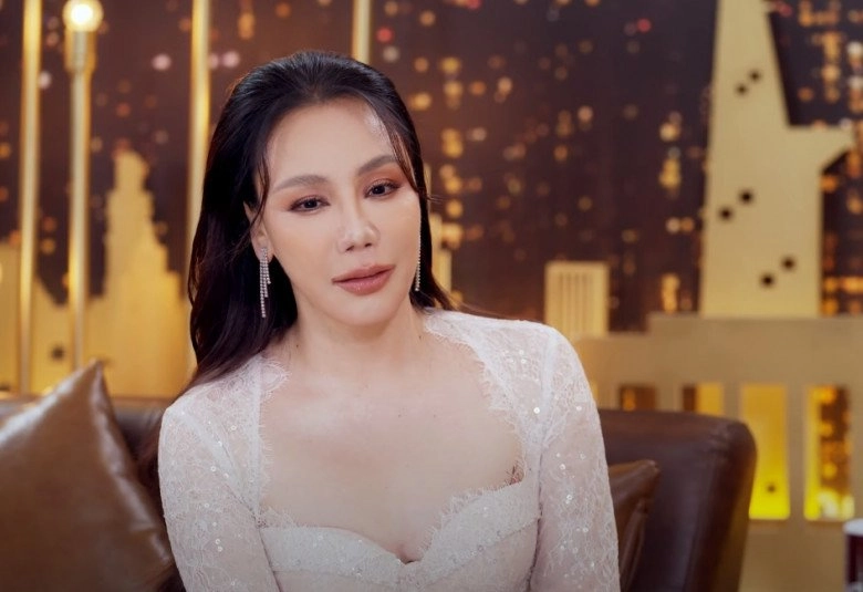 Hồ quỳnh hương tuyên bố đăng hình là phải sửa bóp người bé lại chân kéo dài ra - 9