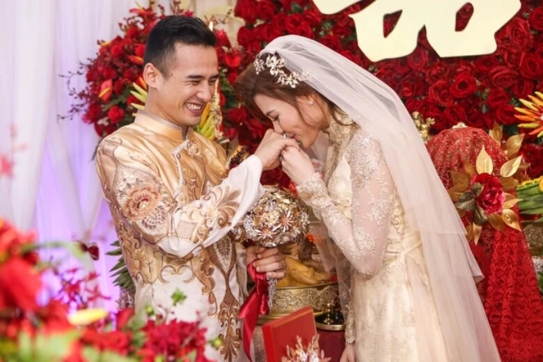 Hoa cưới độc đáo của sao việt minh tú và thái trinh tưởng nhớ đấng sinh thành puka phải đi tìm khắp cả nước - 16