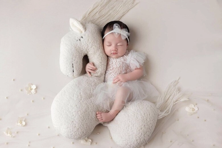 Hoa hậu đặng thu thảo thấm thía câu nói sinh con gái cho dịu dàng nay ái nữ vừa chạy xe vừa diễn xiếc - 8
