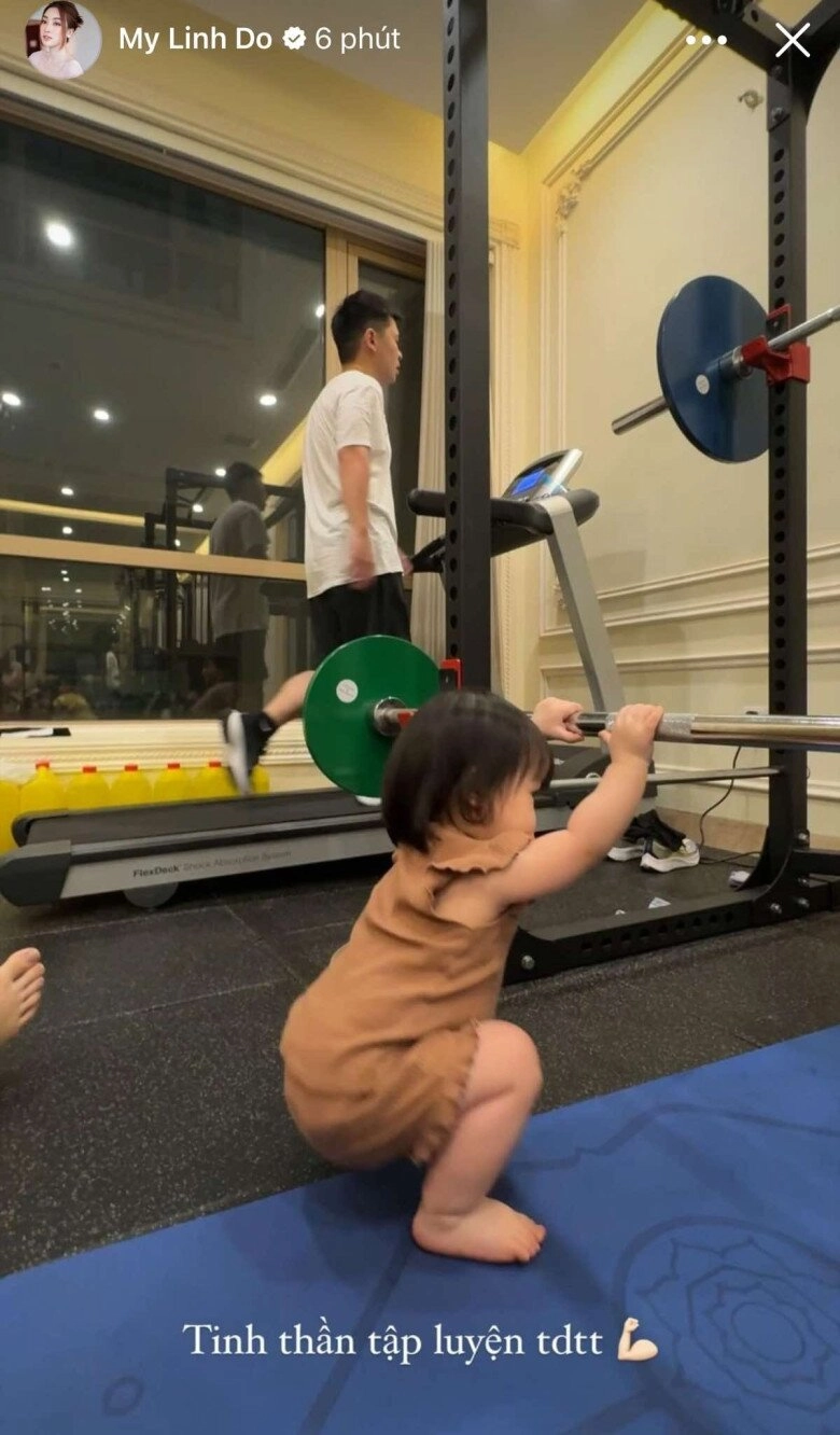 Hoa hậu đỗ mỹ linh bị soi vòng 2 lùm lùm rộ nghi vấn con dâu bầu hiển có bầu lần 2 - 8