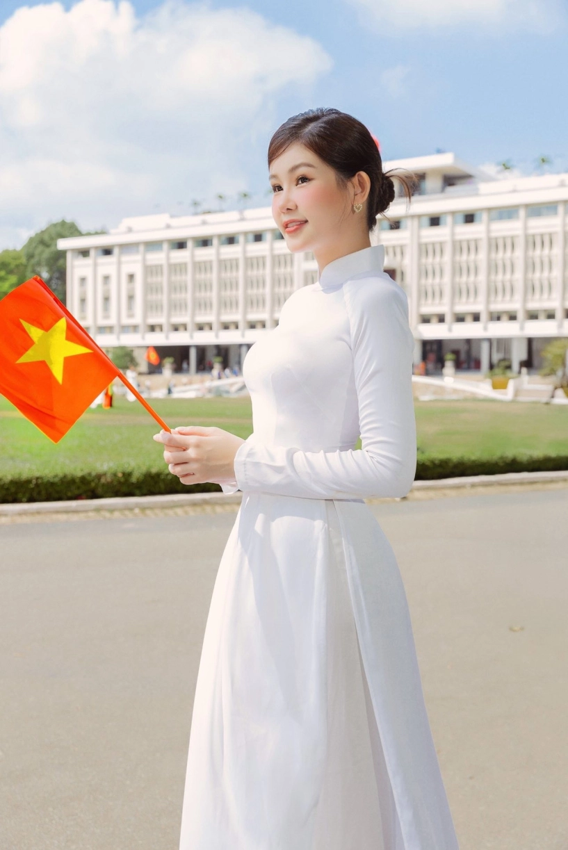 Hoa hậu ngân anh hào hứng hướng về đại lễ 29 - 11