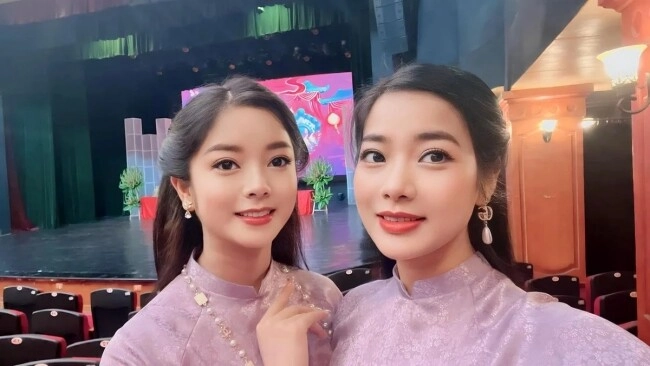hoa hậu nhà quê của vtv tiếc không ly hôn từ sớm em sinh đôi được mẹ chồng rửa bát cho - 2