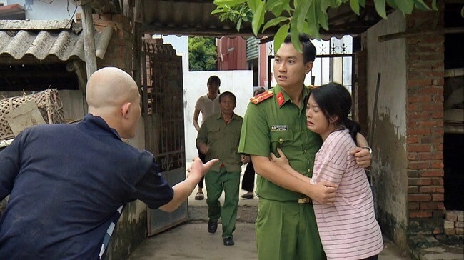 hoa hậu nhà quê của vtv tiếc không ly hôn từ sớm em sinh đôi được mẹ chồng rửa bát cho - 13