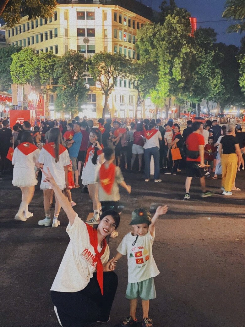 Hoàng long - đặc công sen của mưa đỏ con trai 2 tuổi níu áo ngày tôi rời nhà quay xong gặp biến cố lớn nhất đời - 5