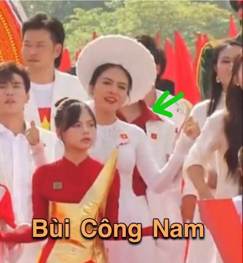 Hội mẹ bỉm tham gia diễu hành a80 vân trang đưa theo con gái từ miền nam ra bắc thu quỳnh được dẫn đầu khối - 4