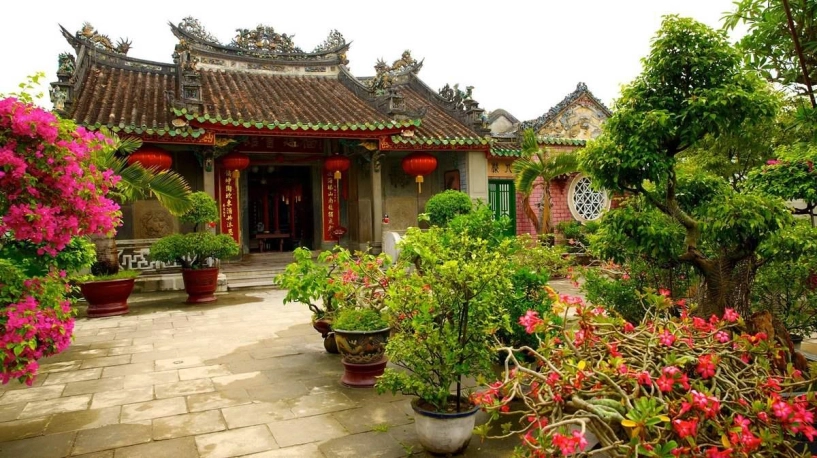 Hội quán hơn 300 tuổi giữa lòng hội an thu hút du khách bốn phương sở hữu kiến trúc cổ kính góc nào lên ảnh cũng đẹp - 3