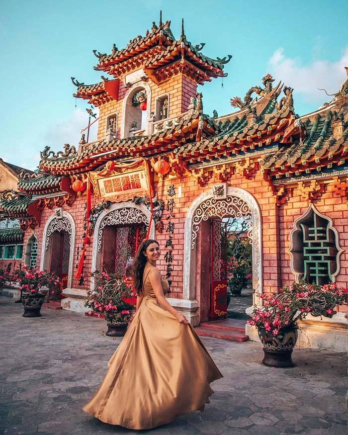 Hội quán hơn 300 tuổi giữa lòng hội an thu hút du khách bốn phương sở hữu kiến trúc cổ kính góc nào lên ảnh cũng đẹp - 6