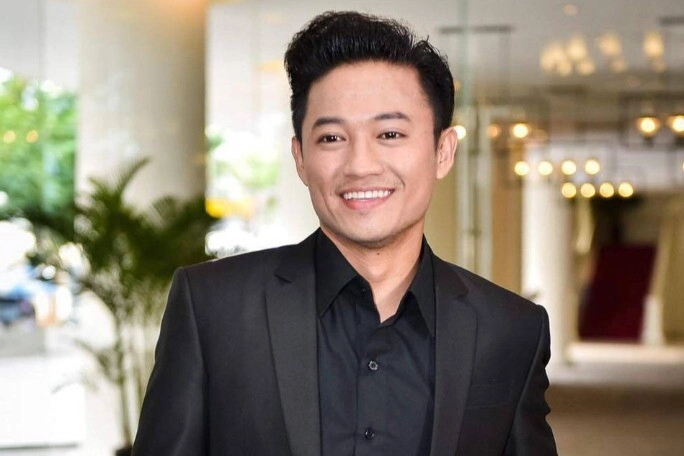 Hot boy tuổi tỵ cao 1m8 mới 34 tuổi đã được phong nsưt tuổi thơ sống xa bố mẹ - 3