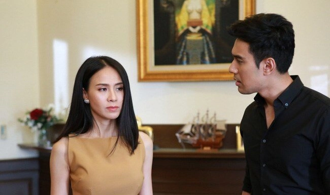 Kể với chồng chuyện cho chiếc áo bông anh giật mình đánh rơi đũa rồi lao sang nhà hàng xóm xin lại - 2