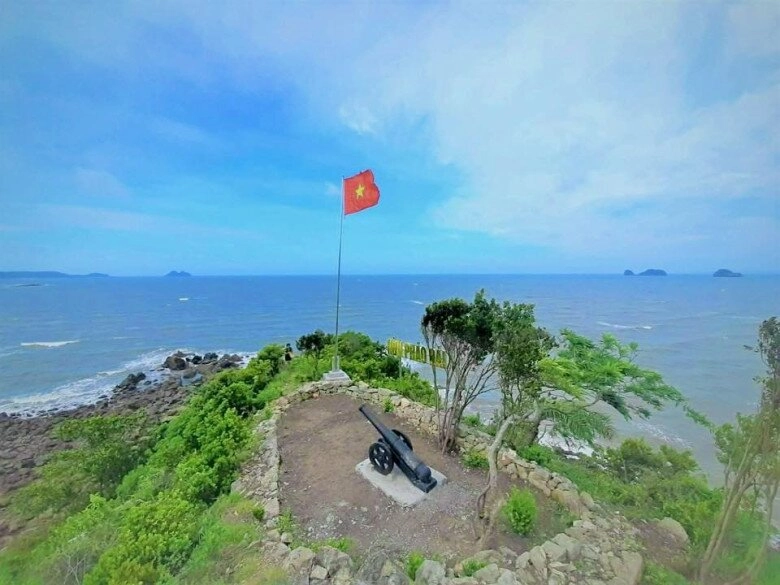Khám phá hòn đảo tên gọi tựa viên ngọc quý cách hà nội 200km làm du khách mê mẩn với khung cảnh như tranh vẽ - 4