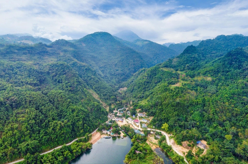 Khám phá huyện miền núi cách hà nội hơn 100km phong cảnh thiên nhiên hữu tình cực thích hợp để chữa lành - 2
