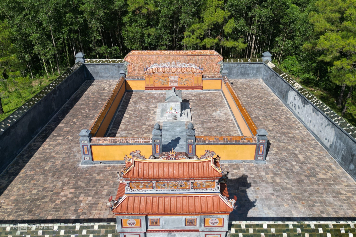 Khám phá lăng mộ kỳ bí của nữ thái hậu hiền đức sử việt là mẹ của vị vua trị vì lâu nhất nhà nguyễn - 3