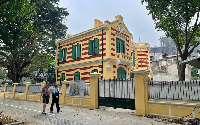 Khám phá những ngôi nhà cổ nức tiếng ở hà nội có căn nhà tuổi đời hơn cả thế kỷ có nơi thành khu triễn lãm cực nghệ thuật - 7