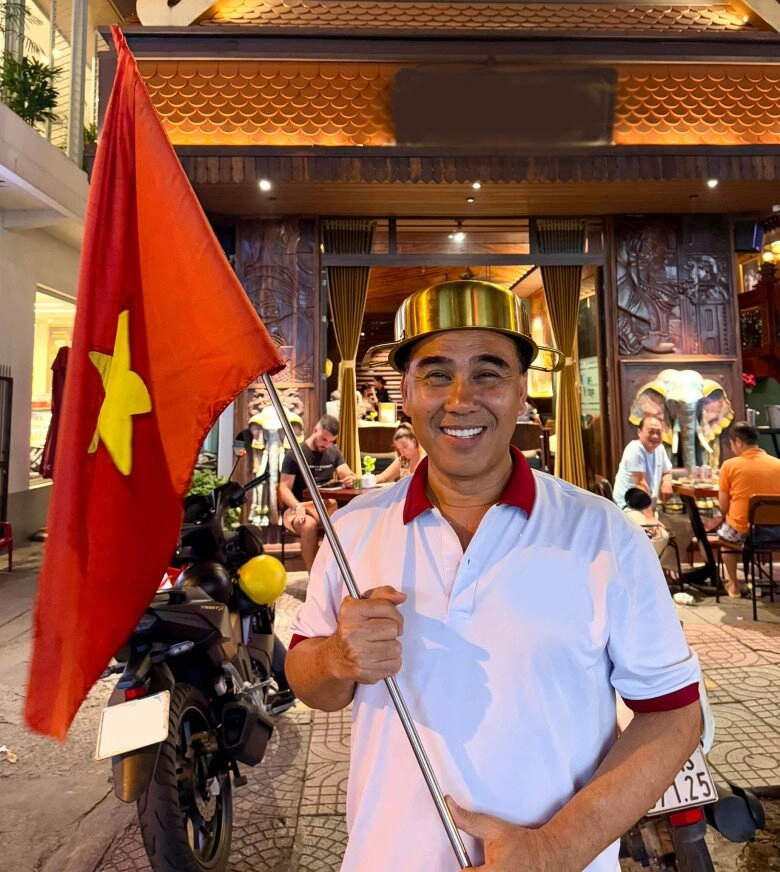Khán giả lặng người khi xuân son gãy ống đồng việt nam vẫn thắng thái lan 5-3 khiến sao việt vỡ oà - 3
