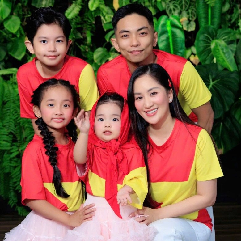 Khánh thi lo phan hiển yêu bạn nhảy mới từng bị ông xã kém 11 tuổi nhận xét là không biết điều - 6