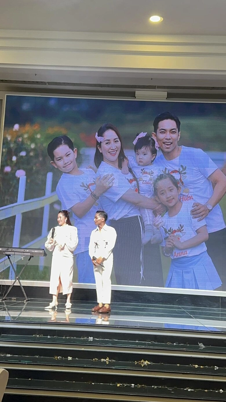 Khánh thi rơi nước mắt trong tiệc thôi nôi của bé lisa vạch kế hoạch sinh con thứ 4 với chồng trẻ - 2