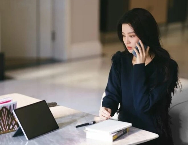Khi mẹ chồng đổ bệnh tôi nhận được 200 triệu từ tài khoản lạ biết người gửi tôi nghẹn ngào bật khóc - 2