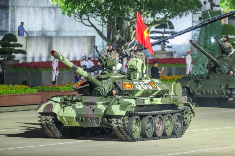 Khoảnh khắc tuyệt đối điện ảnh trong lễ sơ duyệt a80 - 6