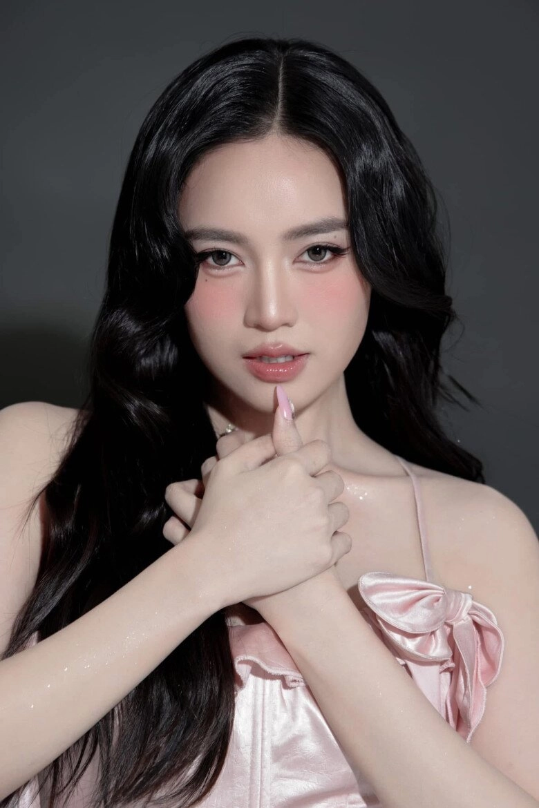 Không phải hoa hậu 3 mỹ nữ việt này vẫn được trời ban gương mặt tỷ lệ vàng - 4