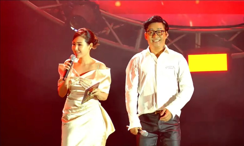 Không phải phan anh mc hot nhất sau liveshow tuấn hưng - duy mạnh là cựu hoa khôi học viện ngoại giao - 4
