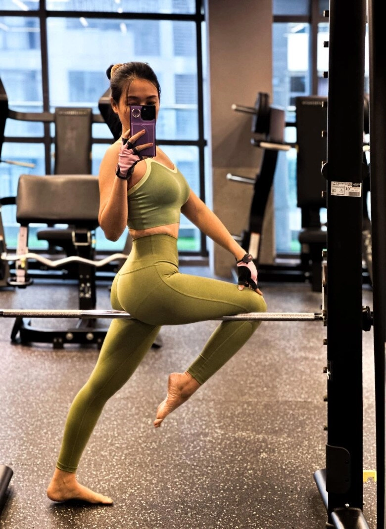 Không phải phan anh mc hot nhất sau liveshow tuấn hưng - duy mạnh là cựu hoa khôi học viện ngoại giao - 7