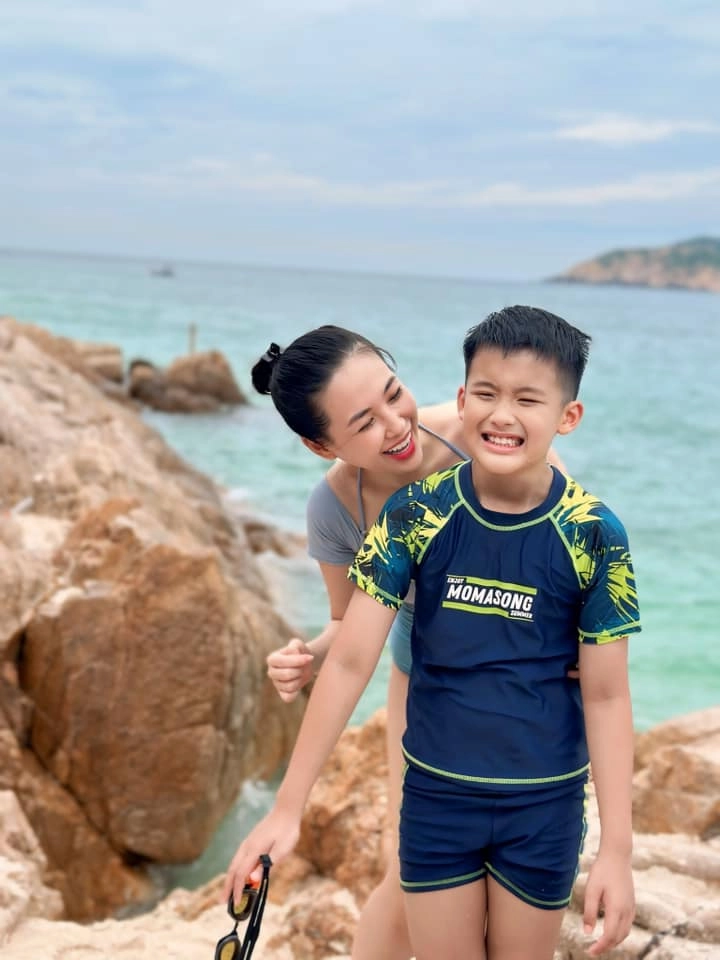 Không phải phan anh mc hot nhất sau liveshow tuấn hưng - duy mạnh là cựu hoa khôi học viện ngoại giao - 10