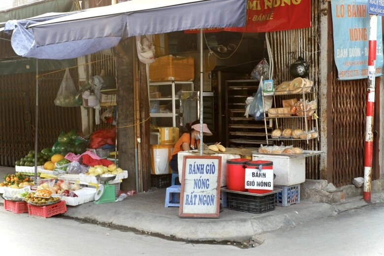Khu chợ bé xíu lọt thỏm giữa lòng hà nội nhưng là thiên đường ăn vặt nổi đình đám giới học sinh - sinh viên - 4