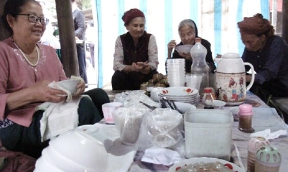 Khu chợ cổ giữa lòng hưng yên tồn tại hàng trăm năm đến nay vẫn hút khách nhờ một món đặc sản - 3