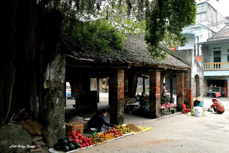 Khu chợ cổ giữa lòng hưng yên tồn tại hàng trăm năm đến nay vẫn hút khách nhờ một món đặc sản - 4