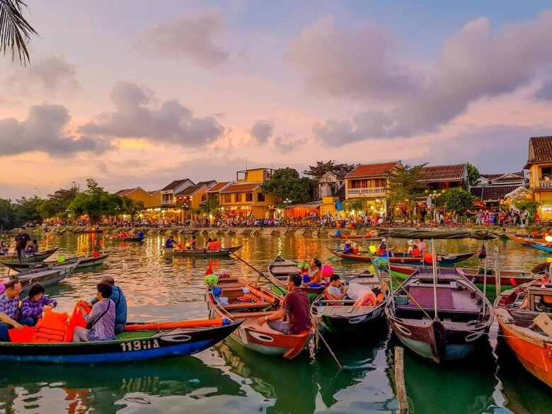 Khu chợ đêm là thiên đường ẩm thực giữa lòng hội an khách đến là mê mẩn không muốn về - 2