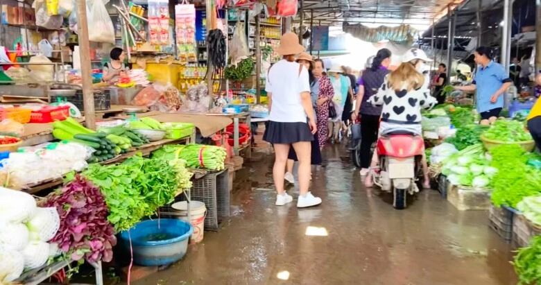 Khu chợ giữa cao nguyên mộc châu tồn tại hơn 60 năm vẫn hút khách nhờ bảo tồn những điều đặc biệt - 2