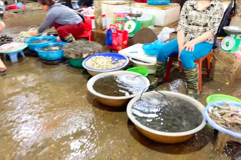 Khu chợ giữa cao nguyên mộc châu tồn tại hơn 60 năm vẫn hút khách nhờ bảo tồn những điều đặc biệt - 6