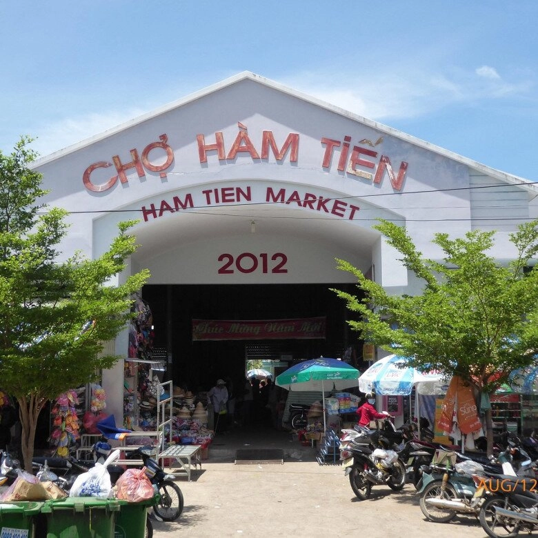 Khu chợ hơn 300 tuổi ở bình thuận xưa chỉ buôn bán nhỏ nay thành chợ sầm uất bậc nhất thành phố - 1
