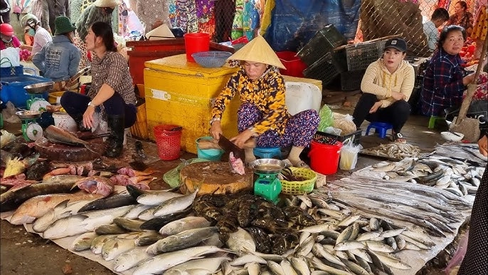 Khu chợ hơn 300 tuổi ở bình thuận xưa chỉ buôn bán nhỏ nay thành chợ sầm uất bậc nhất thành phố - 2
