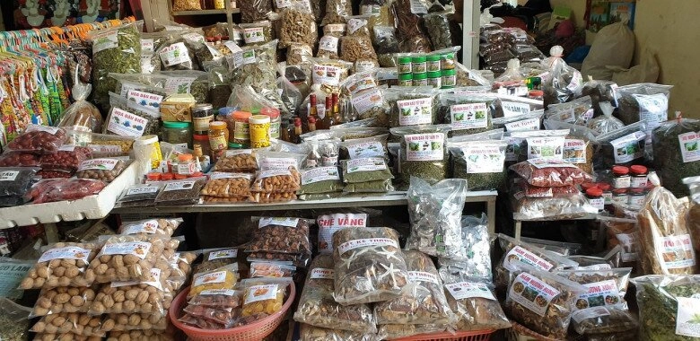 Khu chợ không thể không ghé ở sapa bán đủ thứ đặc sản rừng không nơi nào có - 4