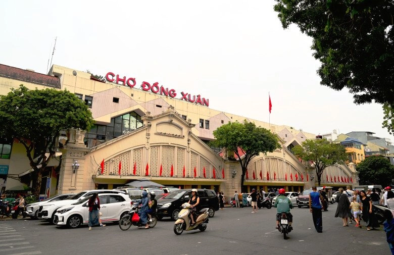 Khu chợ tồn tại 135 năm giữa lòng hà nội từ một gian chợ tạm trở thành biểu tượng của thủ đô - 1