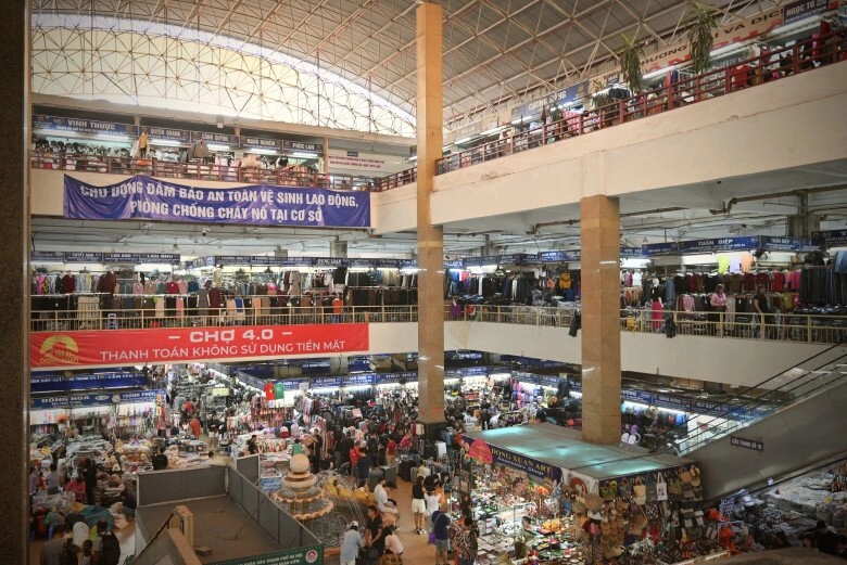 Khu chợ tồn tại 135 năm giữa lòng hà nội từ một gian chợ tạm trở thành biểu tượng của thủ đô - 4