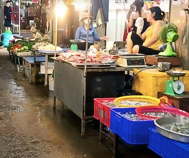 Khu chợ tồn tại hơn nửa thế kỷ ở đồng nai nay là thiên đường ẩm thực xứ huế giữa lòng nam bộ - 1