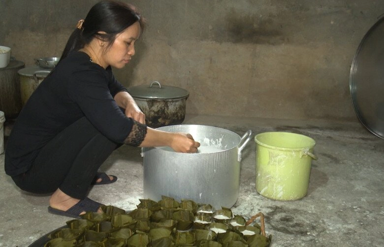 Khu chợ trăm tuổi ở thái bình bán nhiều loại bánh ai cũng mê đi ngang qua mùi thơm lừng níu chân khách - 2