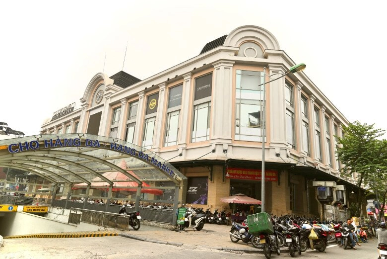 Khu chợ vang bóng một thời giữa lòng phố cổ từng là khu chợ sầm uất bậc nhất nay vắng khách đến thảm thương - 1