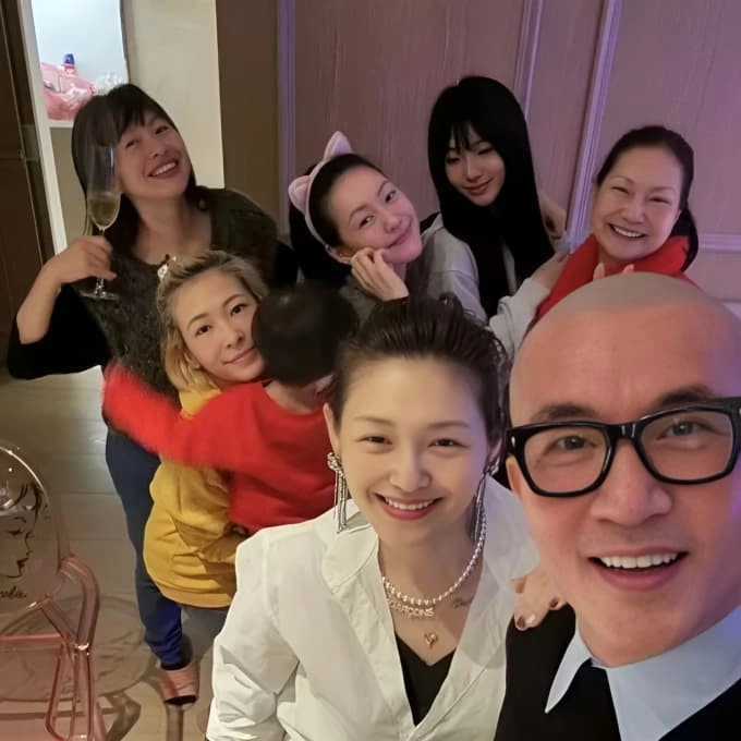 Kiếp nạn của 3 nàng cỏ vườn sao băng người ra đi ngay trước kỷ niệm 3 năm cưới người bỏ con phá sản trốn sang mỹ - 2