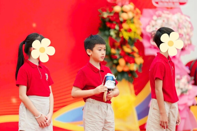 kiều nữ ngọc lan nhận trái ngọt sau 5 năm ly hôn giải nghệ vẫn được lên sân khấu nhờ con trai thanh bình - 1