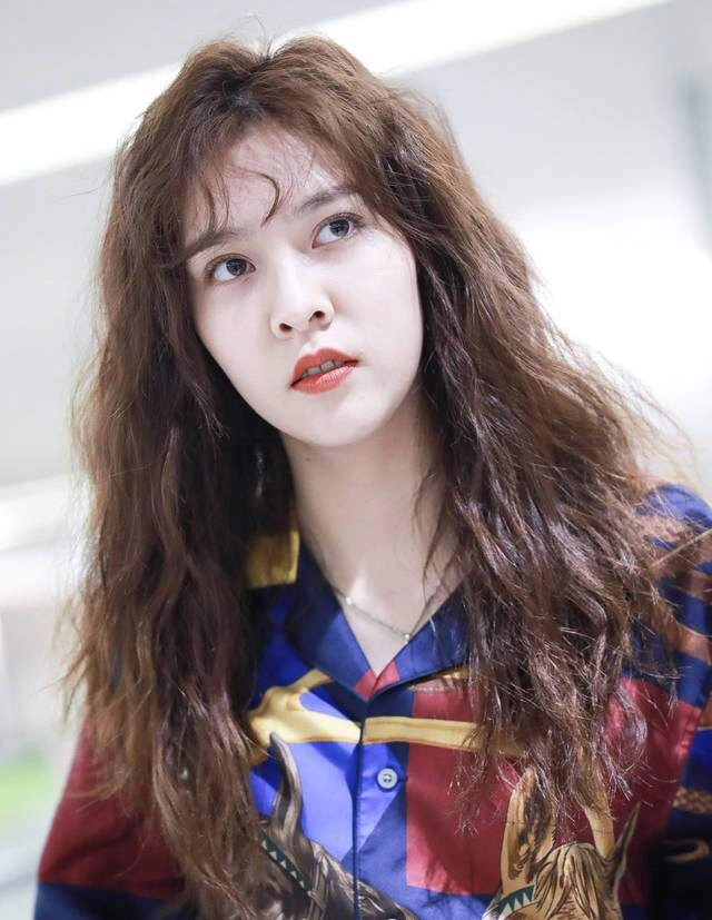 Kiểu tóc xoăn đẹp nhất cho nàng tóc mỏng thưa chú ý 4 điều để tóc thêm bồng bềnh sang như minh tinh - 10