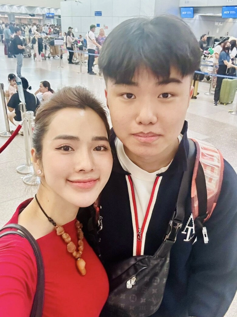 Kim cương bồi hồi sau khi quý tử đoàn tụ với bố ruột khẳng định ưng hoàng phúc yêu con riêng của mình như ruột thịt - 6