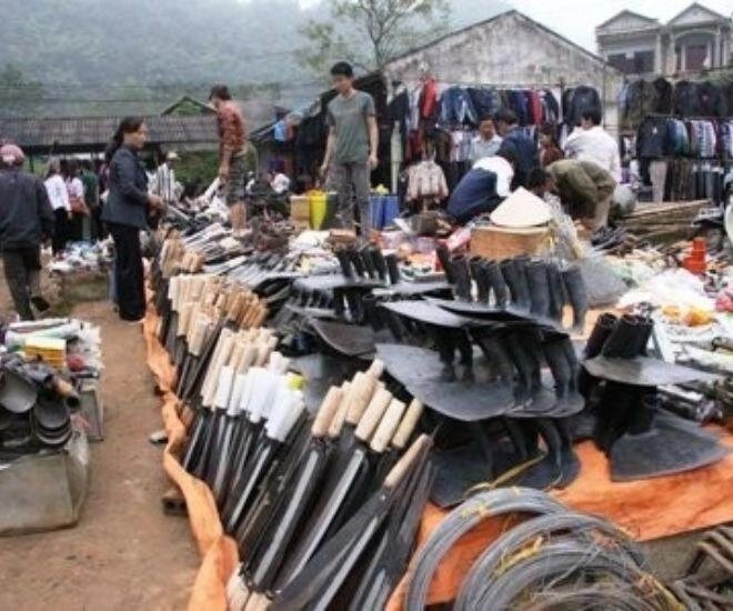 Lạ kỳ phiên chợ người đứng cá nằm giữa núi rừng sơn la bán đủ sản vật hiếm nơi nào có - 1