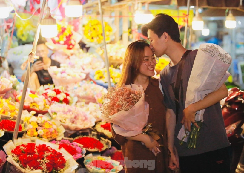 Lạc trôi tới 6 vườn hoa đẹp nhất hà nội càng dịp cuối năm càng nhộn nhịp sắc màu - 1