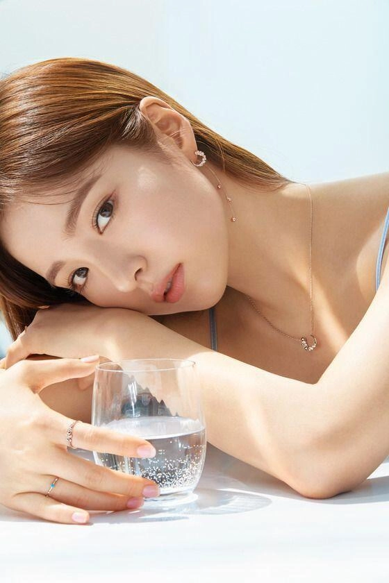 Làn da tuổi 40 sáng bừng sau 7 ngày nhờ mẹo dưỡng ẩm đơn giản chị em sẽ ước mình biết sớm hơn - 4